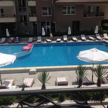 Perla Vip بورغاس
